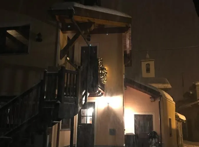 House Of Hearts - Cir10 Daire *